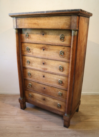 Antieke Hollandse chiffonière
