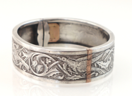 Antieke zilveren armband met vogels en distels
