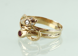 Antieke gouden ring slangen met diamant