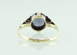 Art Deco gouden ring kleur veranderende saffier