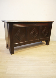 Antieke Engelse kist ca 1700
