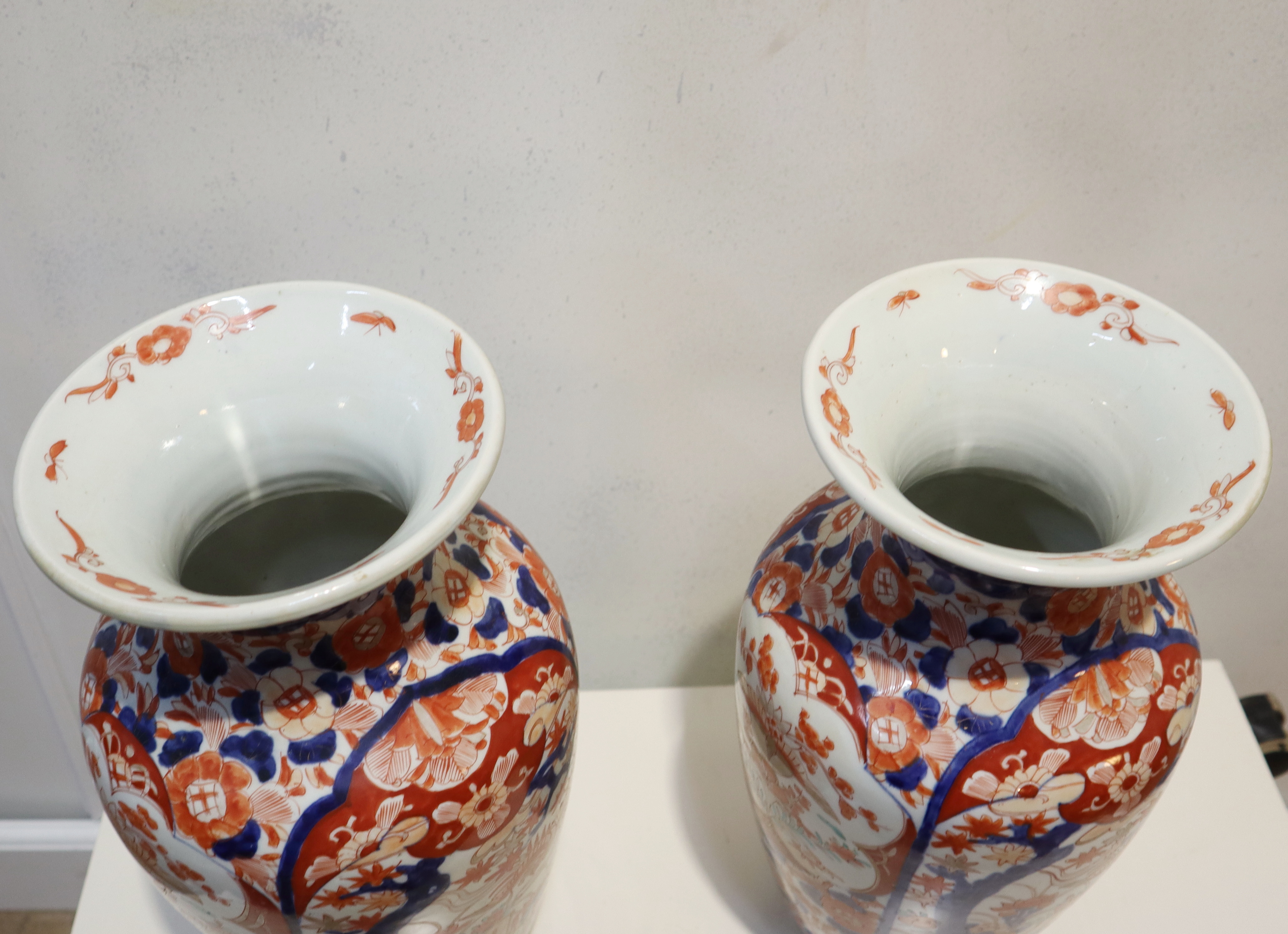 Set antieke Imari porseleinen vazen
