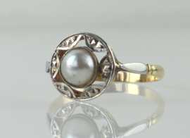 Antieke 18 karaat gouden ring met parel