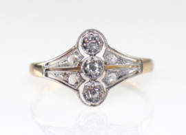 Elegante antieke opengewerkte gouden Art Deco ring met diamanten