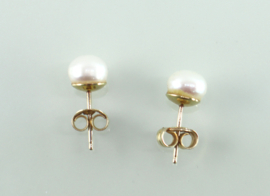 Oorknoppen 18k goud bouton parel 5,8 mm
