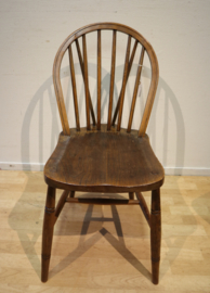 Vier antieke Windsorstoelen