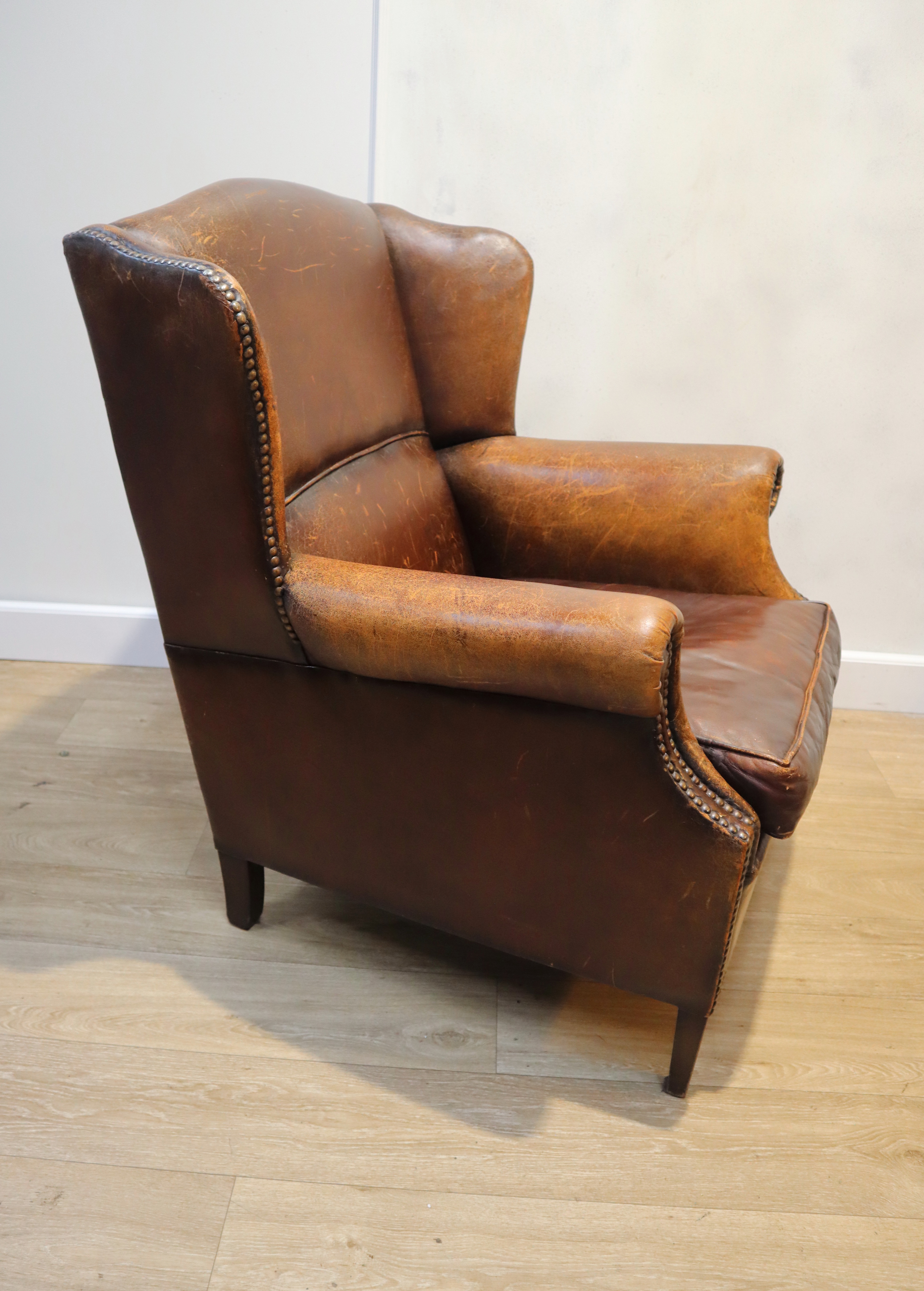 Lederen oorfauteuil, clubfauteuil