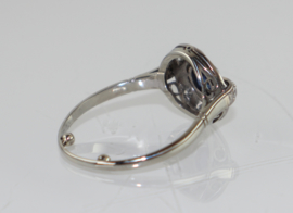 Antieke witgouden Art Deco ring met diamant en saffier