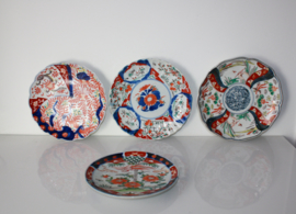 4 x antieke Imari porseleinen borden