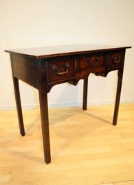Antiek Engels wandtafeltje, lowboy