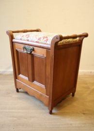Jugendstil pianokrukje met lectuurbakje