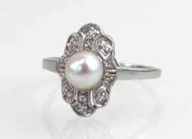 Fraaie Art Deco witgouden ring met diamant en parel