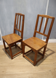 Set antieke iepenhouten stoeltjes
