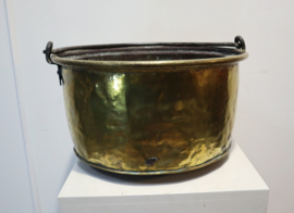 Antieke koperen bak