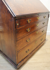 Antieke Engelse secretaire, 18e eeuw