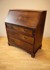 Antieke Engelse secretaire