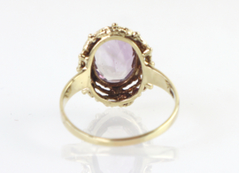 Vintage gouden ring met facet geslepen amethist