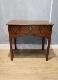 Antiek Engelse wandtafeltje, Lowboy Antiek Engelse wandtafeltje, Lowboy