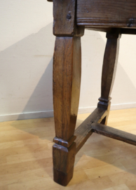 Antieke kloostertafel 18e eeuw