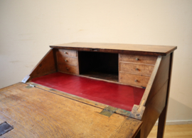 Antieke Engelse schrijftafel
