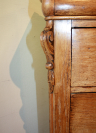 Antieke Hollandse chiffonière