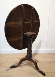 Antieke Engelse tilttoptafel, 18e eeuw