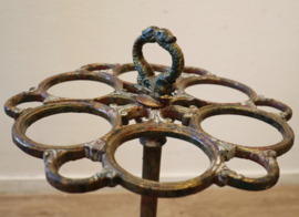 Antieke metalen paraplustandaard