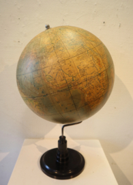 Antieke globe, ca 1935