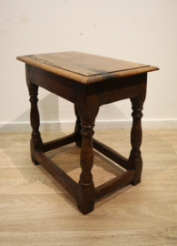 Antiek Engels krukje,  jointstool