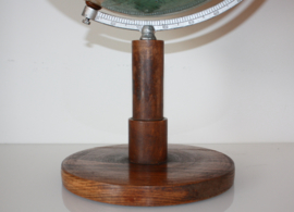 Vintage globe op standaard, ca. 1938