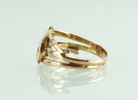 Antieke gouden ring slangen diamant saffier