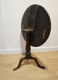 Antieke Engelse tilttoptafel, 18e eeuw