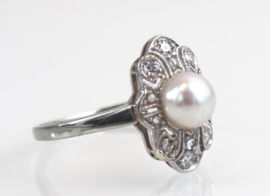 Fraaie Art Deco witgouden ring met diamant en parel