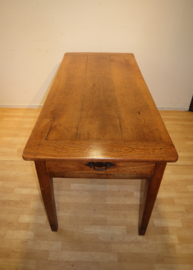 Antieke Franse tafel