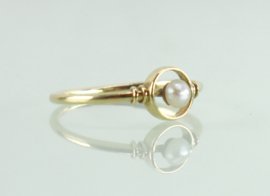 Antieke 18 karaat gouden ring parel