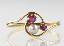 Antieke gouden ring parel robijnen, Jugendstil, ca. 1890