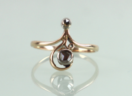 Antieke roségouden Art Nouveau ring roosdiamant