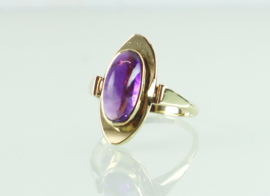 Vintage gouden ring cabochon amethist