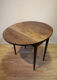 Antiek Hollands hangoortafeltje, sidetable