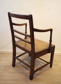 Antieke Engelse armstoel