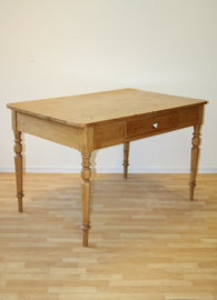 Antieke Franse keukentafel