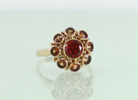 Vintage gouden ring met oranje saffieren