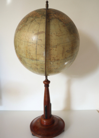 Antieke Nederlandse globe, Dr. Krausse/P. Räth ca. 1920