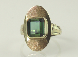 Vintage gouden ring met groene toermalijn, jaren '60