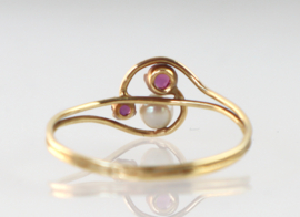 Antieke gouden ring parel robijnen, Jugendstil, ca. 1890