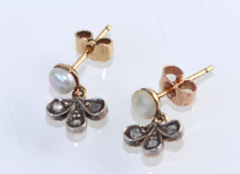 Antieke gouden oorknoppen parel en diamant