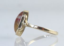 Vintage gouden ring met streepagaat