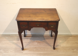 Antiek Engels wandtafeltje, lowboy