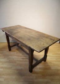 Antieke kloostertafel 18e eeuw