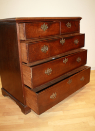 Antieke Engelse commode 18e eeuw